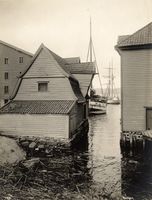 172. Sandviksboder, Hordaland - Riksantikvaren-T248 02 0377.jpg