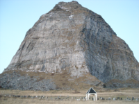 13. Sanna Sande Træna 10.11.2008 kirkegård Trænstaven vestlig hjørne.png