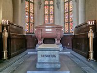 Sarkofagene til Karl Johan og Desideria i Riddarholmskyrkan. Foto: Trond Nygård