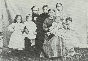 Schjelderup Søren med familie.jpg