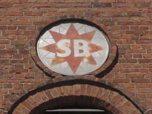 Schous bryggeri logo Trondheimsveien 2 Oslo.jpg