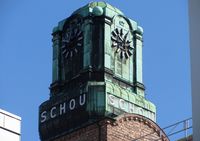 Bevart tårn med klokke ved nedlagte Schous bryggeri. Foto: Stig Rune Pedersen