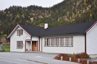 Åmotsdalsvegen 1257, «Steinstad», Pinsemenigheten Betel. Foto: Roy Olsen (2021).