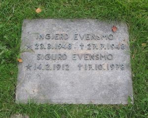 Sigurd Evensmo gravminne.jpg