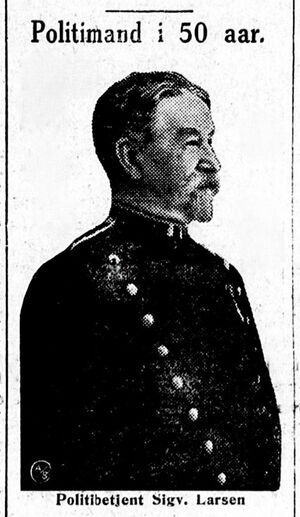 Sigvard Larsen faksimile Aftenposten 1923.JPG
