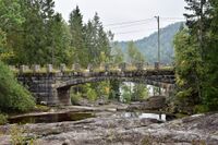Kiste bru over Kistefossen ble bygd av Treschow 1914–1915. Foto: Roy Olsen (2023).