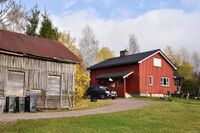Nr. 32, Plassen/Holteplassen under Holte. Foto: Roy Olsen (2008).