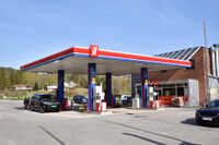 Sentrumsveien 116, YX-stasjon. Foto: Roy Olsen (2023).