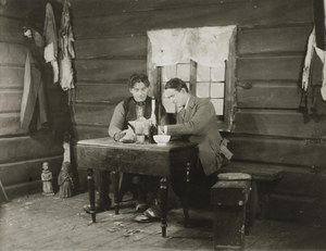 Simen Mustrøens besynderlige oplevelser.png