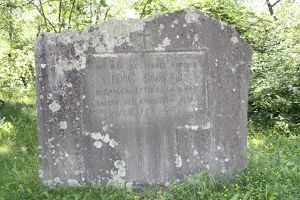 Sinclair gravstein.jpg