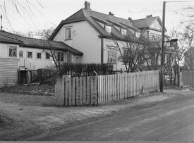 N. 12: Sinsen politistasjon. Revet. Foto: Oslo Museum (ca 1950).