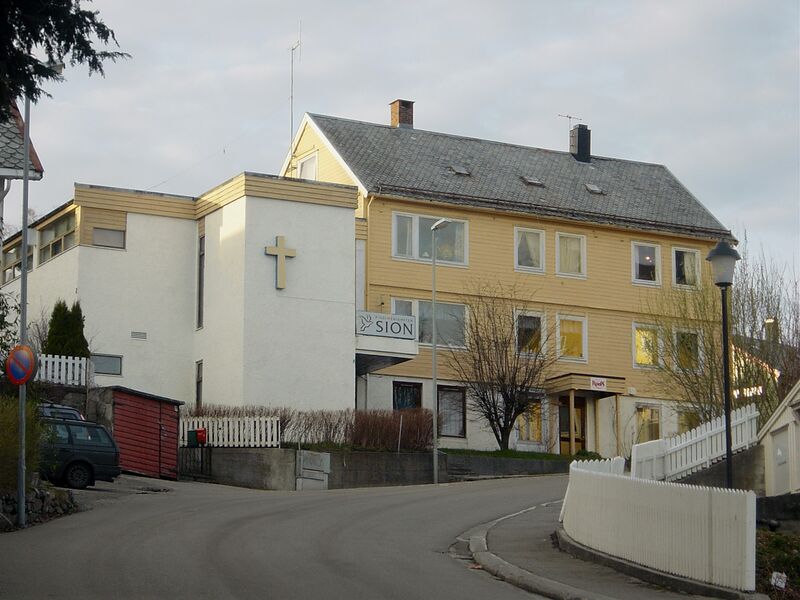 Fil:Sion-pinsemenighet-Molde-No.jpg