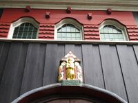 Sjømannskirken i Rotterdam, del av fasaden over hovedinngangen. Foto: Stig Rune Pedersen (2024)