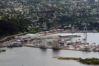 Flyfoto av Sjursøya i 2015. Foto: Bruker:GAD (2015)