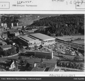 Skøyen i Oslo flyfoto 1962 A-20027 Ua 0019 253.jpg
