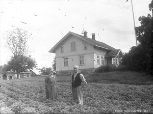 Ski, Midtbygda (Røyken) (RHB-1863).jpg