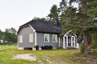 Nr. 56, tidligere bedehus, innviet i 1930 og nedlagt i oktober 2017. Nå grendehus. Foto: Roy Olsen (2023).