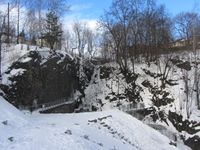 Den vinterfrosne Leirfossen. Foto: Stig Rune Pedersen (2012).