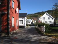Skippergata i Folkestadbyen, nedre del. (Foto: Olav Momrak-Haugan, 2011)