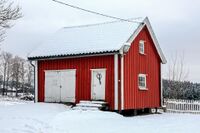 Det fredede stabburet ble på et tidspunkt delvis ombygd til vognskjul. Foto: Leif-Harald Ruud (2023)