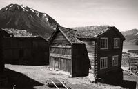 3. Skjesar, Oppland - Riksantikvaren-T124 01 0094.jpg