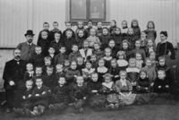 350. Skoleklasser i Vestfossen (oeb-183429).jpg