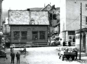 Skolen på Gamnes. Mittet.jpg