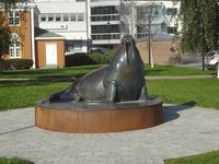 Hvalross-skulptur i Harstad. Foto: Gunnar Reppen