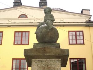 Skulptur ved Knud Graahs gate Oslo 2012.jpg