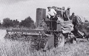 Skurtresking Fostad 1948.jpg