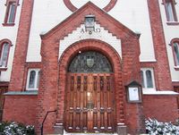 Inngangsparti, Slagen kirke. Foto: Stig Rune Pedersen