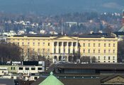 Slottet sett fra toppen av Munchmuseet april 2022. Foto: Stig Rune Pedersen