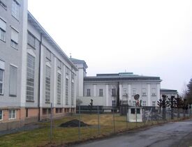 Smestad transformatorstasjon ble bygget 1922/1928, arkitekter Carl og Jørgen Berner, for å motta og fordele kraft fra Vemork ved Rjukan og Nore I. Foto: Stig Rune Pedersen (2012)