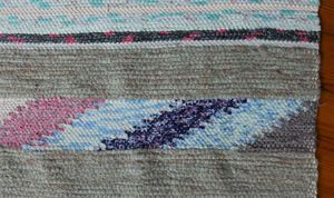 Snippteppe detalj.JPG