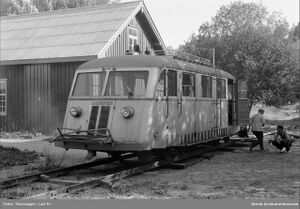 Solbergfossbanens Padda vognhallen.jpg