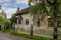 Villa Strandli i Solbråtanveien, hvor forfatteren Oskar Braaten bodde fra 1914 til 1918 Foto: Leif-Harald Ruud (2021).