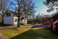 Bålerud skole på Svartskog ble bygd i 1863 og benyttes i dag som grendehus. Foto: Leif-Harald Ruud, 2020.