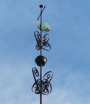 Spir Ramnes kirke i Re 2012.jpg