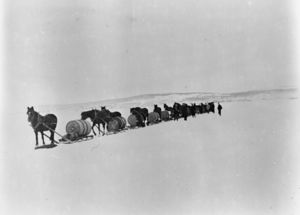 Spritkjøring på Mjøsa 1941.jpg