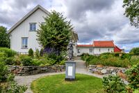 Hyrdinneskulpturen, en kopi av en statue fra Wilses tid. Foto: Leif-Harald Ruud (2022)