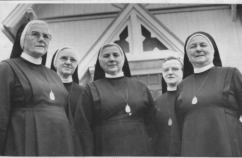 Fil:St. Elisabeth-soestrene 2.jpg