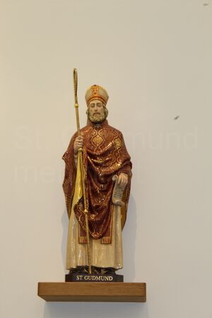 St. Gudmund helgenstatue.jpg