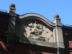 St. Hallvard fasade ved Ankerløkka sekundærstasjon Oslo.jpg
