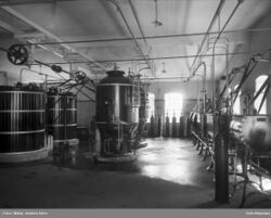 Fra produksjonslokalene. Foto: Anders Beer Wilse/Oslo Museum (1913).