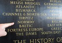 55. St Clement Danes kirke London minnetavle Norge.jpg