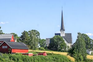 Stange kirke 250718.jpg