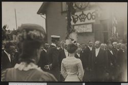 På Stange stasjon. Foto: Ukjent / Nasjonalbiblioteket