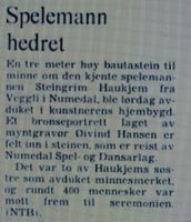 Faksimile fra Aftenposten 31. august 1982 om avdukingen av bysten over Haukjem i Veggli.
