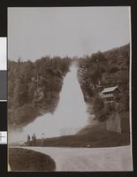 17. Steinsdalsfossen, Norheimsund, Hardanger - no-nb digifoto 20151223 00001 bldsa FA0288.jpg