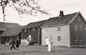 Stenberg, Oppland - Riksantikvaren-T138 01 0046.jpg